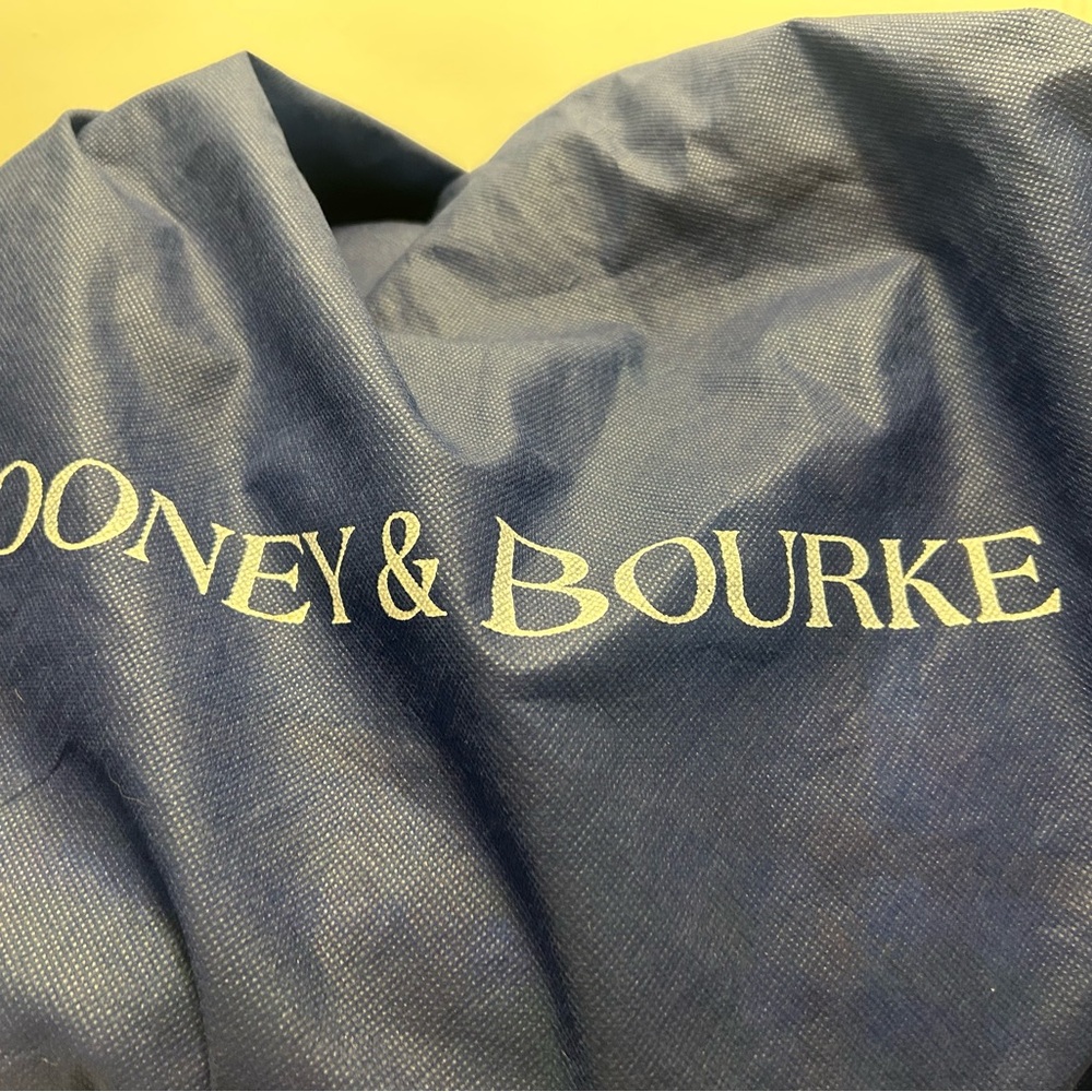 Dooney and Bourke Multicolor Plaid Large Tote Bag - NWT with Dust Bag included - Picture 15 of 15